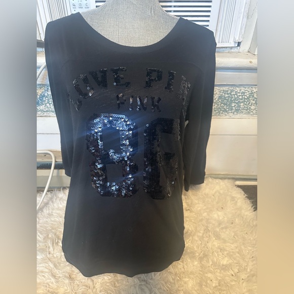 PINK Victoria's Secret Tops - VS Pink top